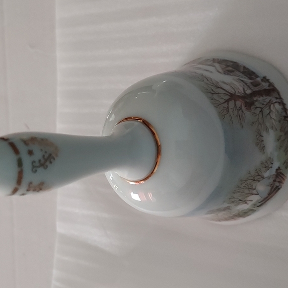 43 year old Vintage Currier&Ives Winter Scenes 1978 Dinner Bell 5 3/8 in.Hx3 W - Picture 5 of 10